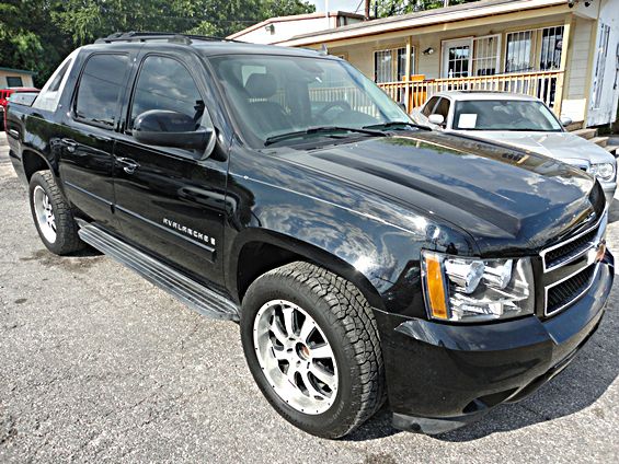 2007 Chevrolet Avalanche 2004.5 WGN FWD