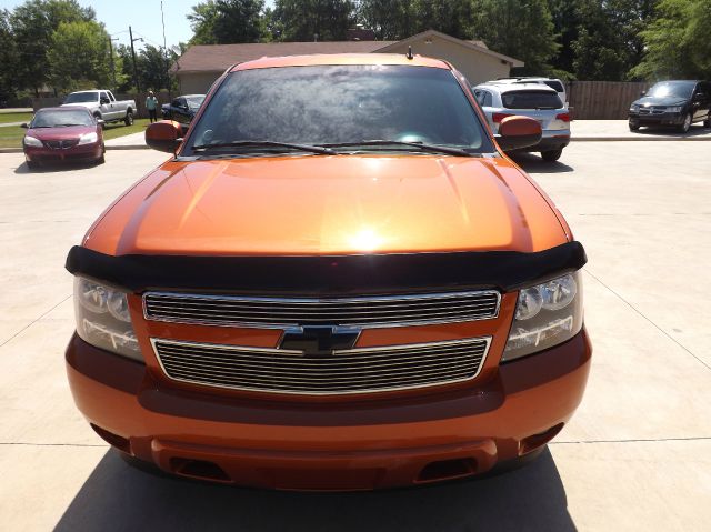 2007 Chevrolet Avalanche SXT Wheelchair Accessible Van