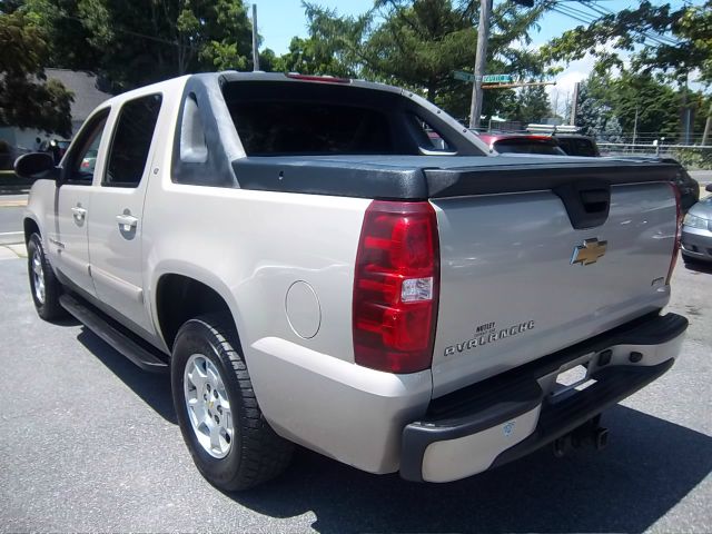 2007 Chevrolet Avalanche 2500 Utility