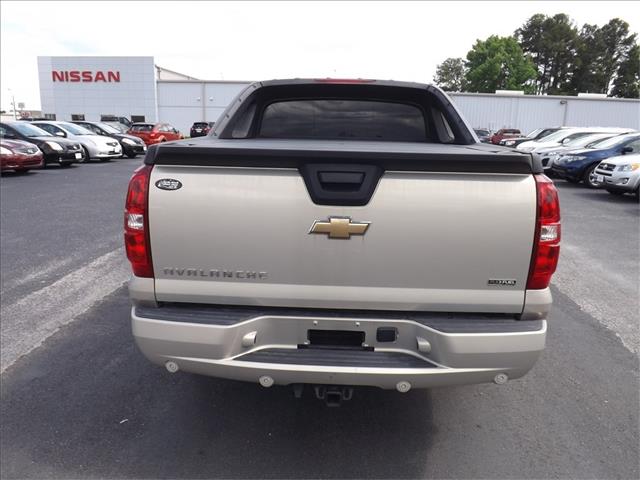 2008 Chevrolet Avalanche 2DR 3.8 GRD TOUR AT