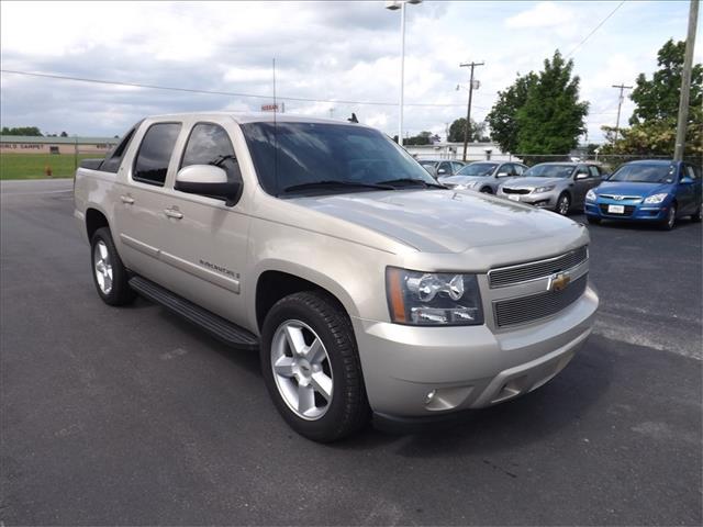 2008 Chevrolet Avalanche 2DR 3.8 GRD TOUR AT