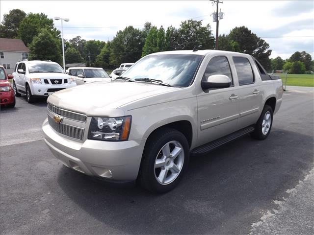 2008 Chevrolet Avalanche 2DR 3.8 GRD TOUR AT