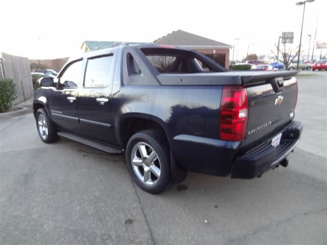 2008 Chevrolet Avalanche Sportseats 7warrtanty Available Van