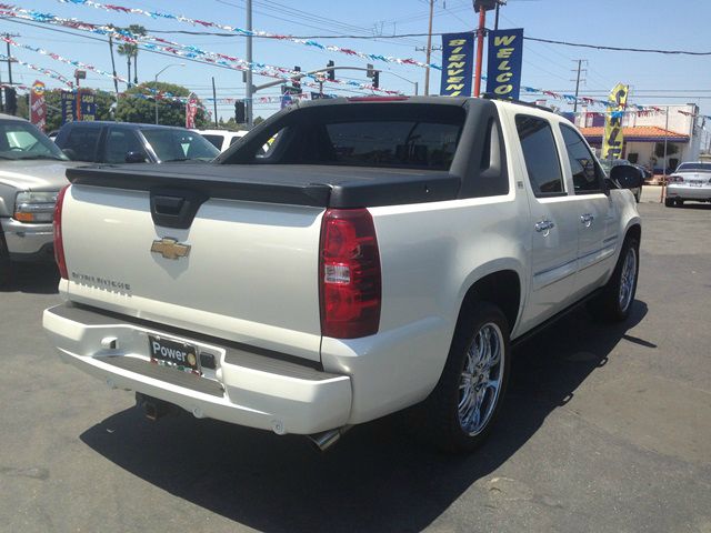 2008 Chevrolet Avalanche Unknown