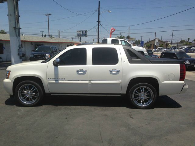 2008 Chevrolet Avalanche Unknown