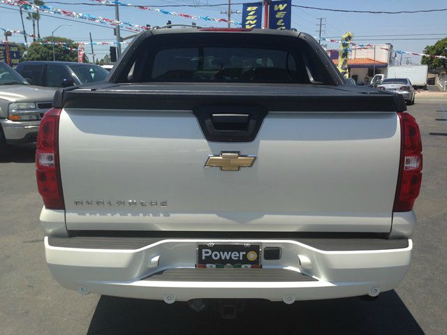 2008 Chevrolet Avalanche Unknown