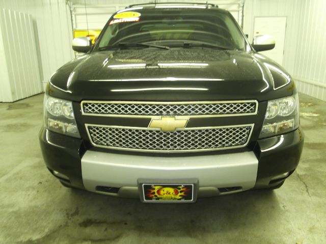 2008 Chevrolet Avalanche SXT Wheelchair Accessible Van