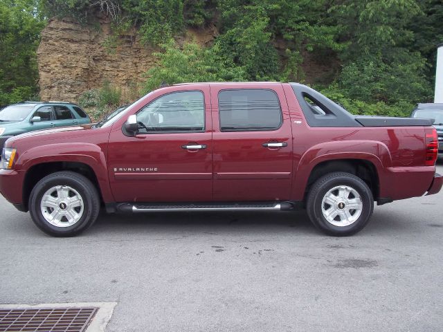 2008 Chevrolet Avalanche Sportseats 7warrtanty Available Van