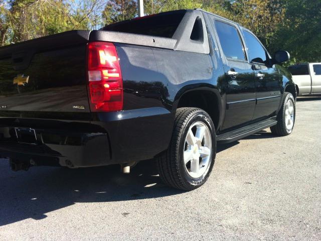 2008 Chevrolet Avalanche SLE Crew Cab 4x4 Z-71