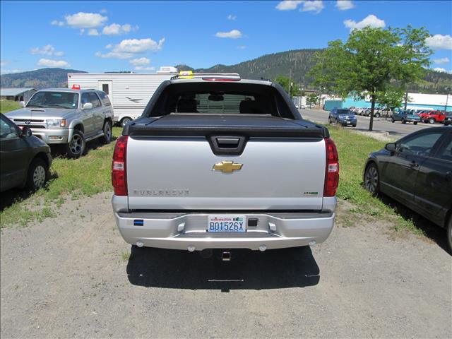 2010 Chevrolet Avalanche 4dr Sdn I4 CVT 2.5 Sedan