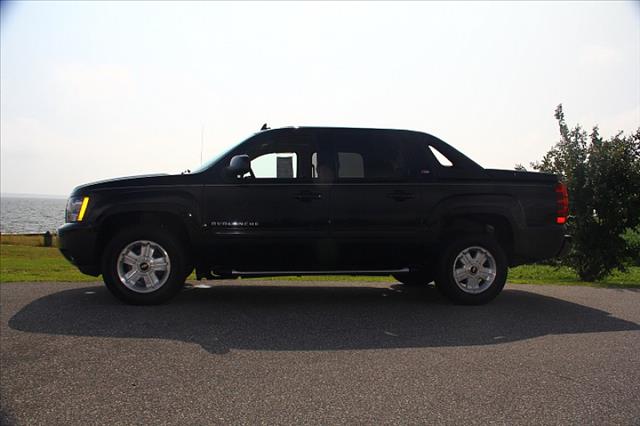 2010 Chevrolet Avalanche Unknown