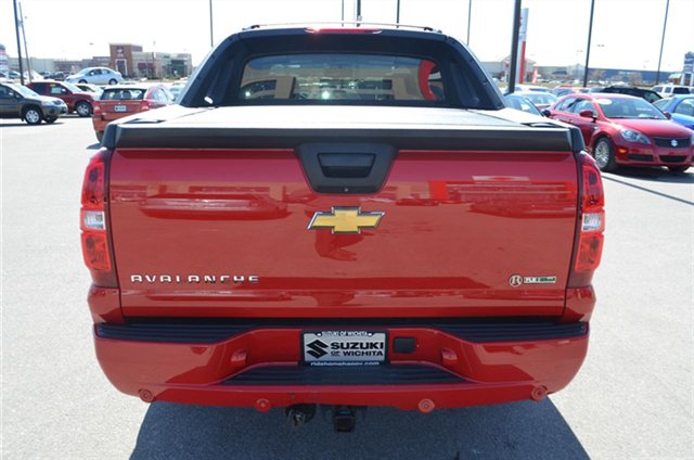 2011 Chevrolet Avalanche SL1