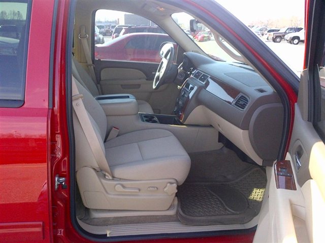 2011 Chevrolet Avalanche Touring W/nav.sys