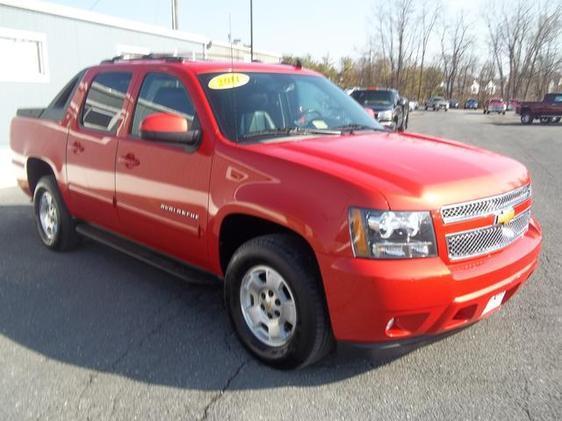 2011 Chevrolet Avalanche 4dr Sdn I4 CVT 2.5