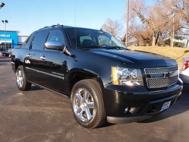 2011 Chevrolet Avalanche SLE SLT WT