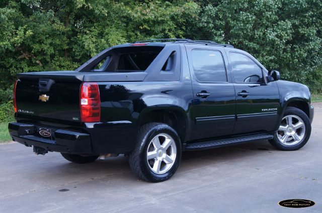 2011 Chevrolet Avalanche Awdxr