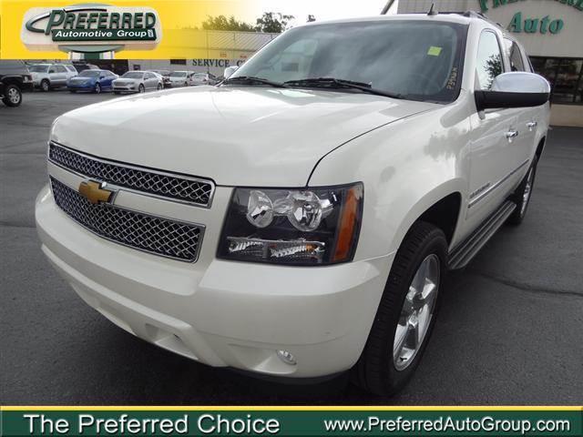 2011 Chevrolet Avalanche SV 4dr SUV