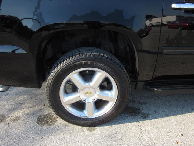 2012 Chevrolet Avalanche EX-L W/dvd/leather