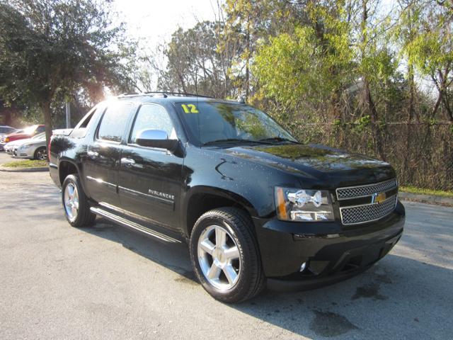 2012 Chevrolet Avalanche EX-L W/dvd/leather