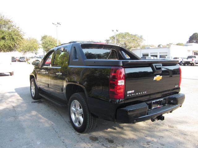 2012 Chevrolet Avalanche EX-L W/dvd/leather