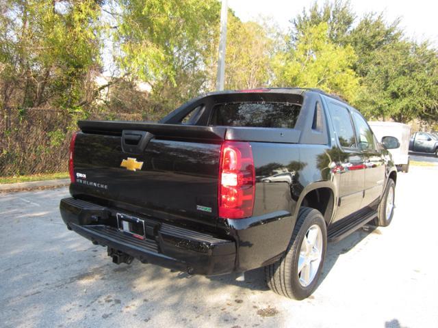 2012 Chevrolet Avalanche EX-L W/dvd/leather