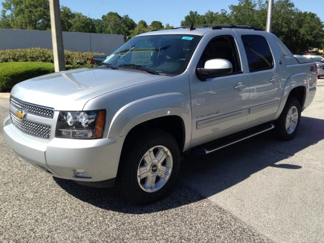 2013 Chevrolet Avalanche 1500 AWD Denali