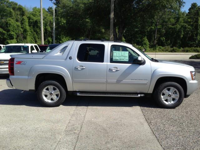 2013 Chevrolet Avalanche 1500 AWD Denali