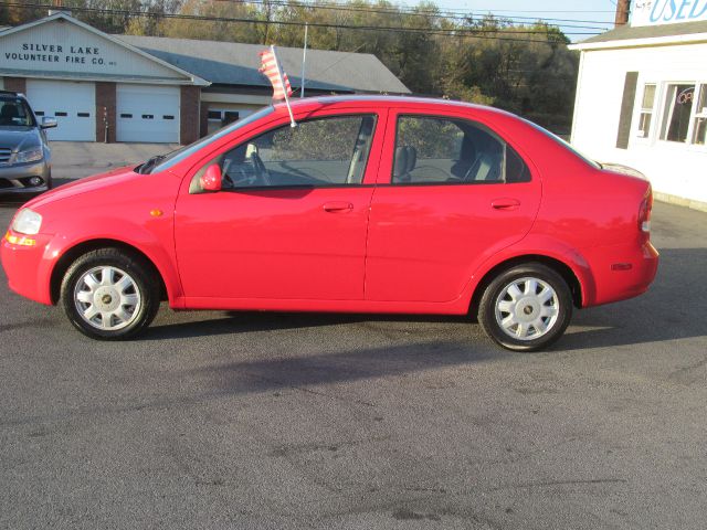 2004 Chevrolet Aveo 3.2 Sedan 4dr