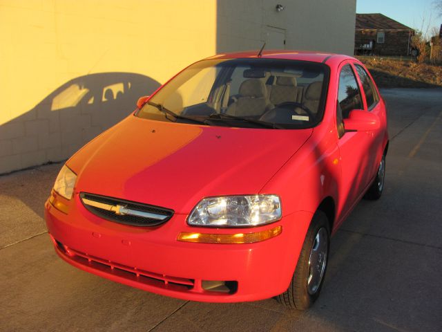 2004 Chevrolet Aveo Base