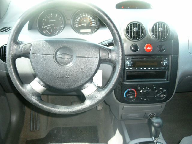 2004 Chevrolet Aveo 4dr Sdn GLX V6 Auto