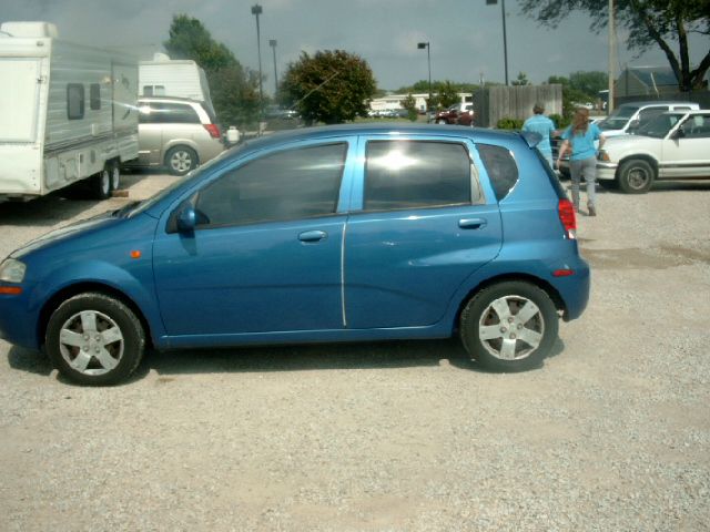 2004 Chevrolet Aveo 4dr Sdn GLX V6 Auto