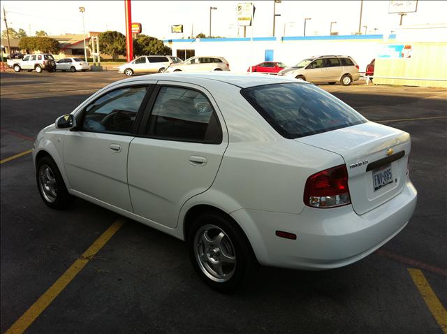 2006 Chevrolet Aveo 4WD Crew Cab 143.5 LT W/1lt