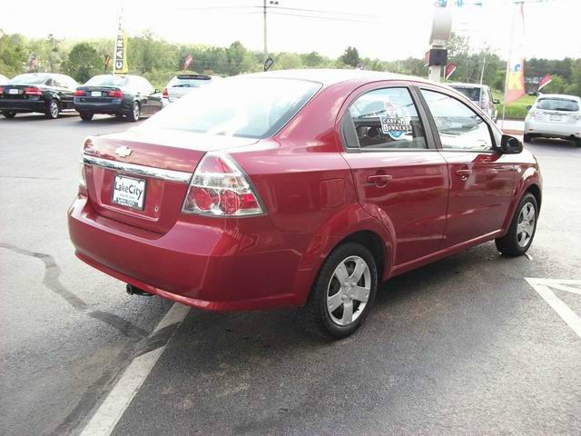 2007 Chevrolet Aveo Limited Pickup 4D 5 1/2 Ft