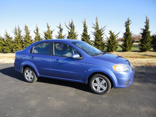 2009 Chevrolet Aveo 4dr Sdn I4 CVT 2.5