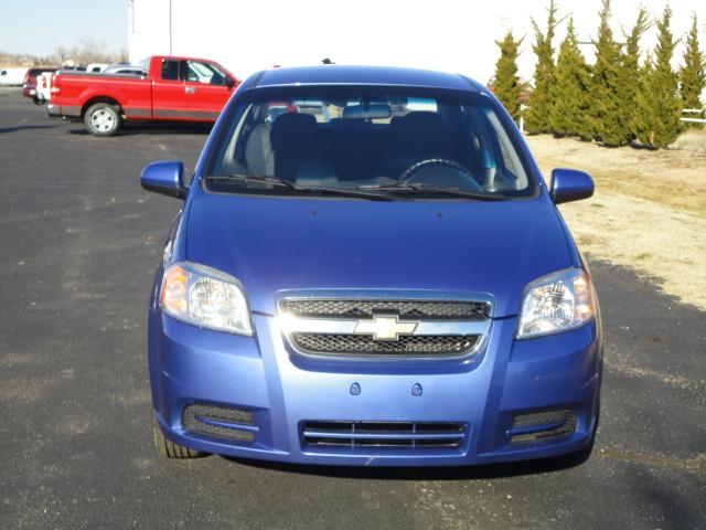 2009 Chevrolet Aveo 4dr Sdn I4 CVT 2.5