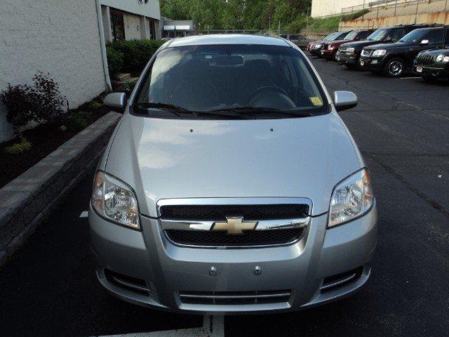 2009 Chevrolet Aveo 4dr Sdn I4 CVT 2.5