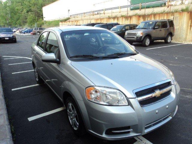 2009 Chevrolet Aveo 4dr Sdn I4 CVT 2.5