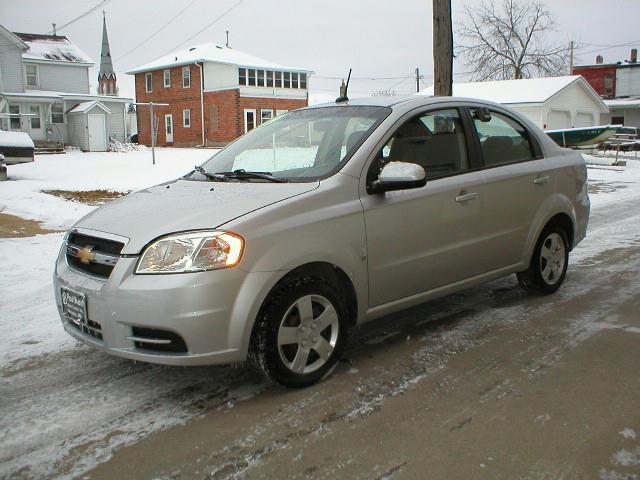 2009 Chevrolet Aveo 4dr Sdn I4 CVT 2.5