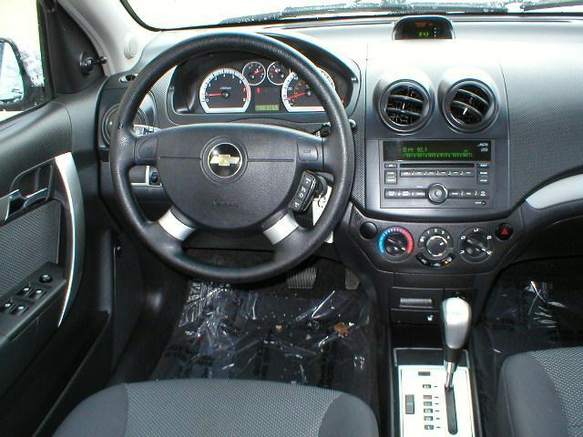 2009 Chevrolet Aveo 4dr Sdn I4 CVT 2.5