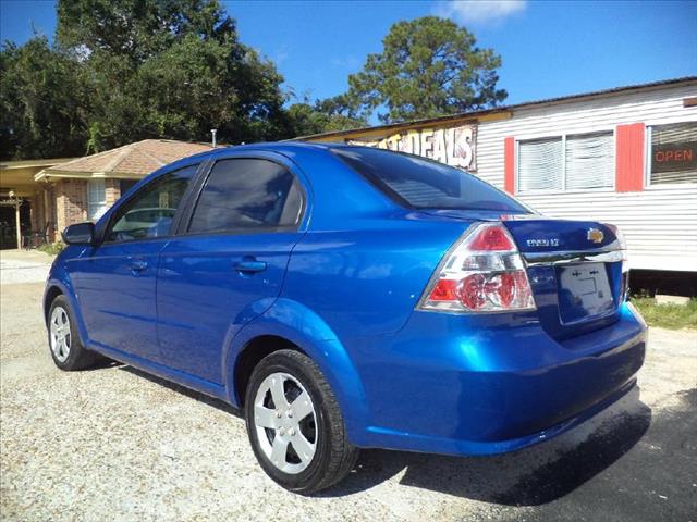 2009 Chevrolet Aveo 4dr Sdn I4 CVT 2.5