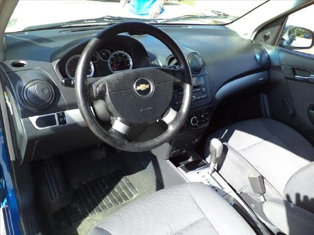 2009 Chevrolet Aveo 4dr Sdn I4 CVT 2.5