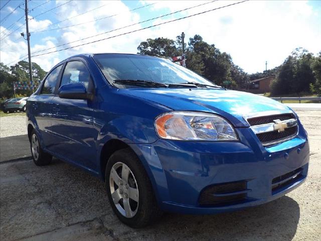 2009 Chevrolet Aveo 4dr Sdn I4 CVT 2.5