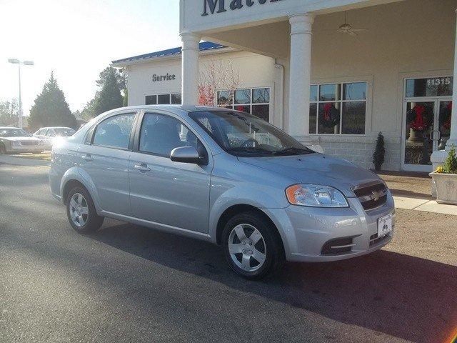 2010 Chevrolet Aveo 4dr Sdn I4 CVT 2.5