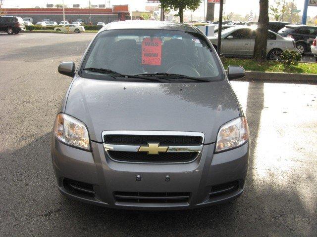 2010 Chevrolet Aveo 4dr Sdn I4 CVT 2.5