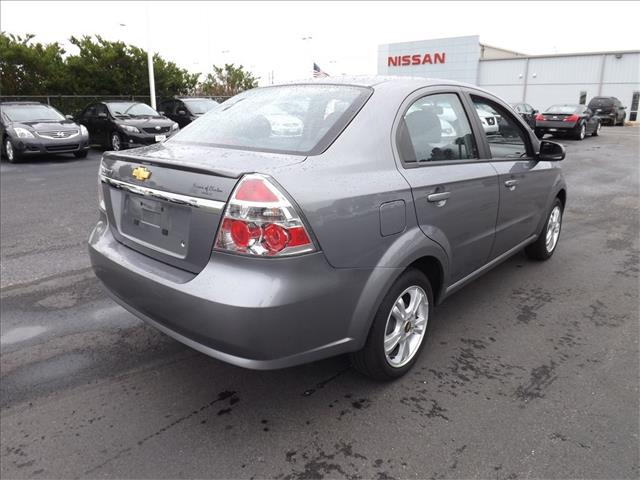 2011 Chevrolet Aveo LS Z71 STEP SIDE