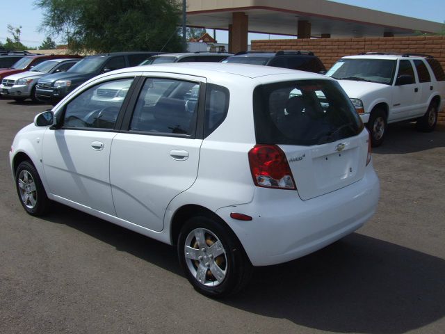 2007 Chevrolet Aveo5 4WD Crew Cab 143.5 LT W/1lt