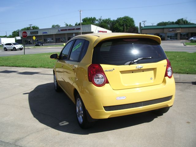 2011 Chevrolet Aveo5 4dr AWD SUV