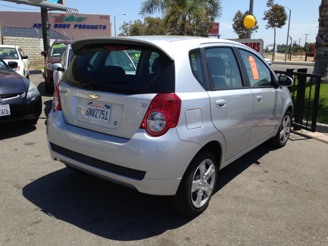 2011 Chevrolet Aveo5 4dr AWD SUV