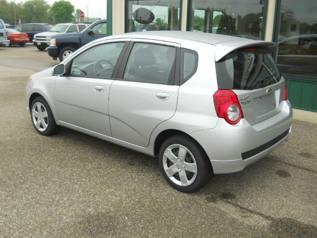 2011 Chevrolet Aveo5 4dr AWD SUV