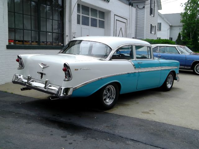 1956 Chevrolet Bel Air EX-L 2WD W/leather